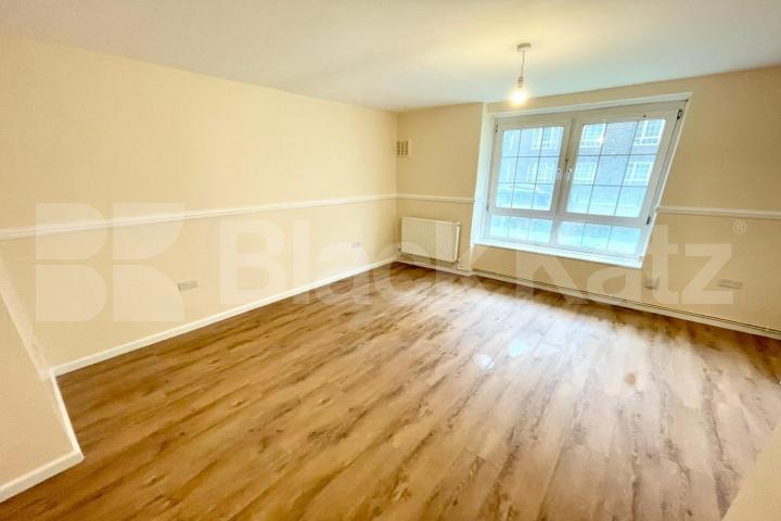 Three bedroomed apartment moments from London Bridge Weston Street, London Bridge